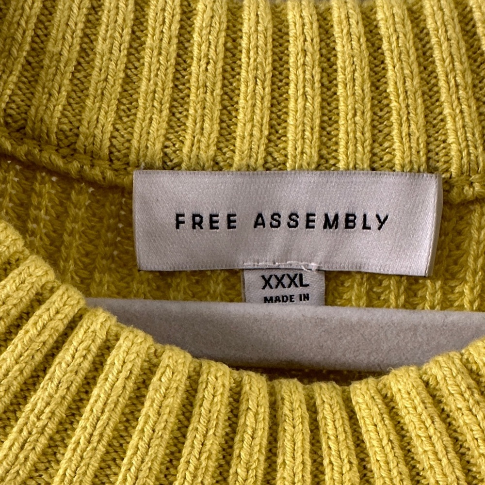 Chic Button-Shoulder Yellow Sweater - image 2